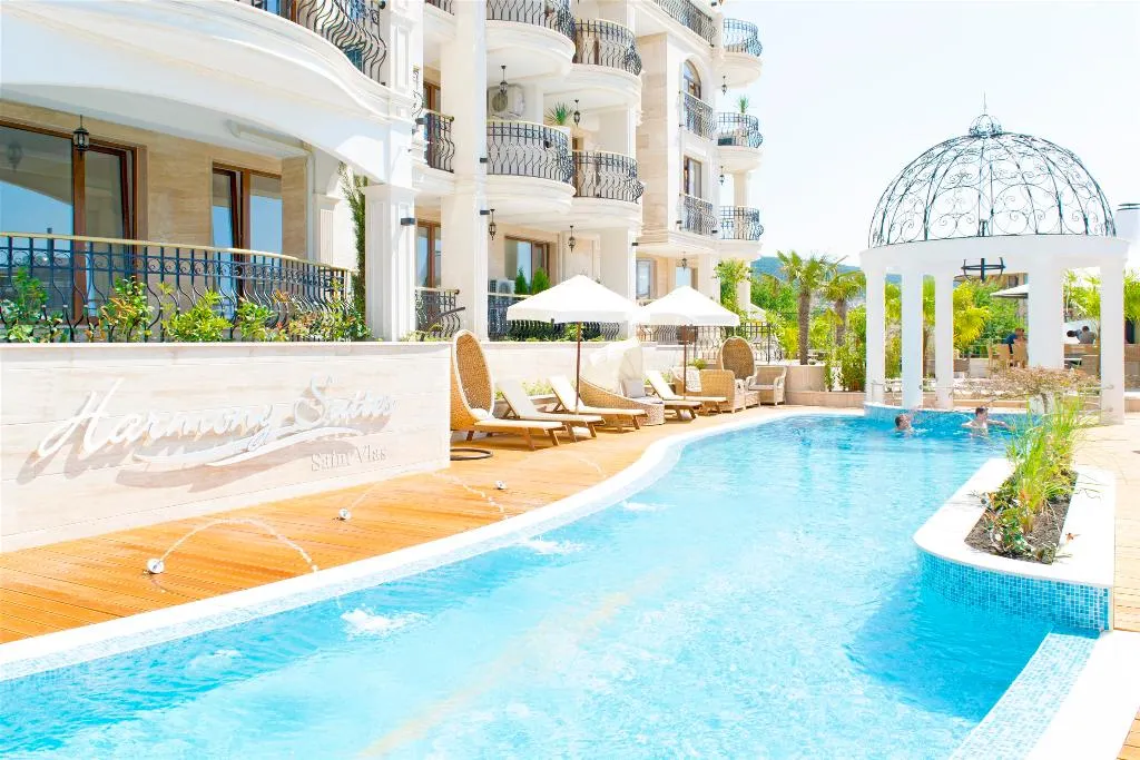 Pool, Harmony Suites 10, Bourgas