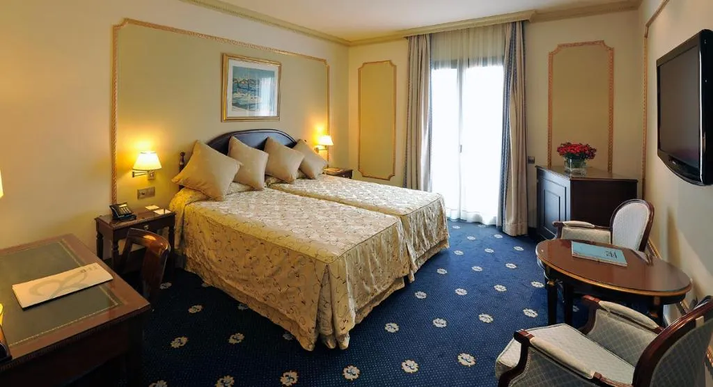 Double or Twin STANDARD Room, Roger de Lluria, Barcelona