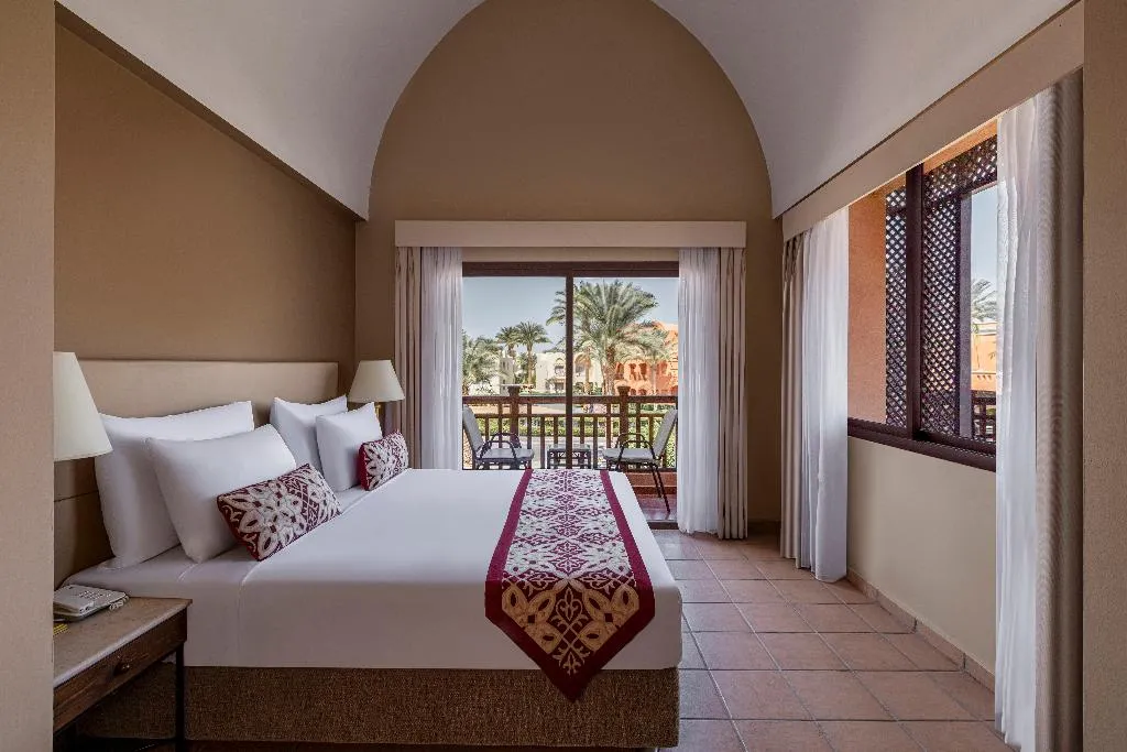 FAMILY ROOM DELUXE GARDEN VIEW Room, JAZ Makadi Saraya Resort, Red Sea Riviera