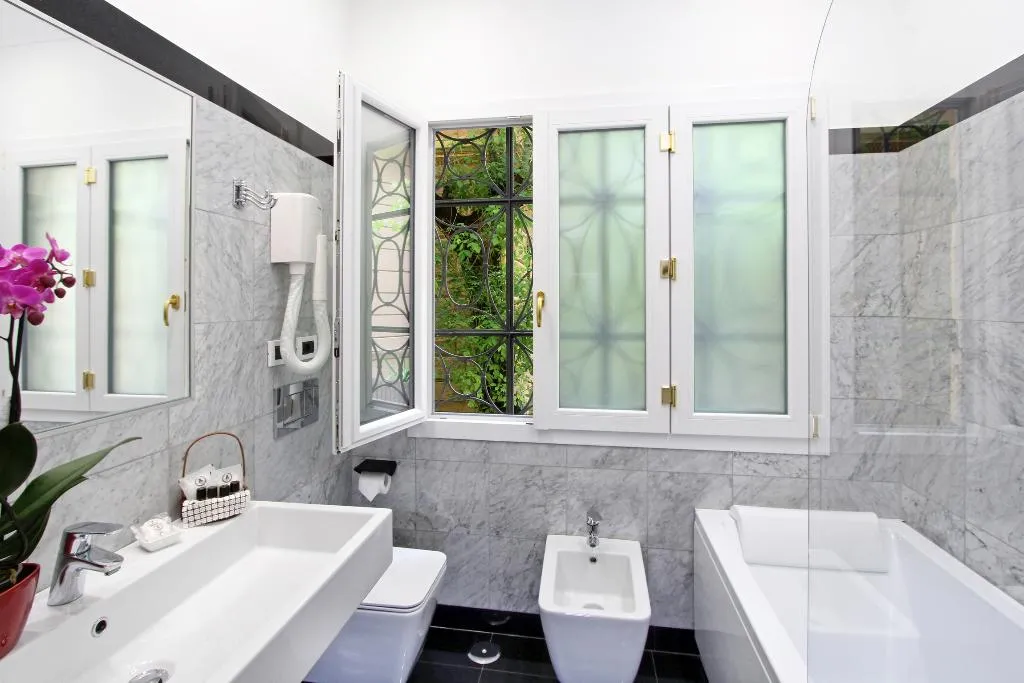 DOUBLE SUPERIOR Room, Hotel Arcangelo, Rome