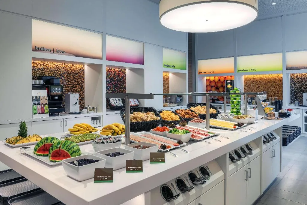 Restaurant, Hampton by Hilton Berlin City Alexanderplatz, Berlin