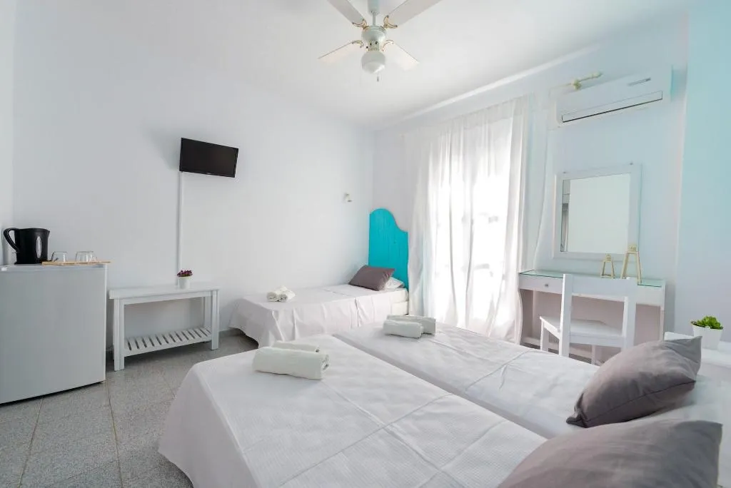 Room, Ikaros Hotel, Santorini