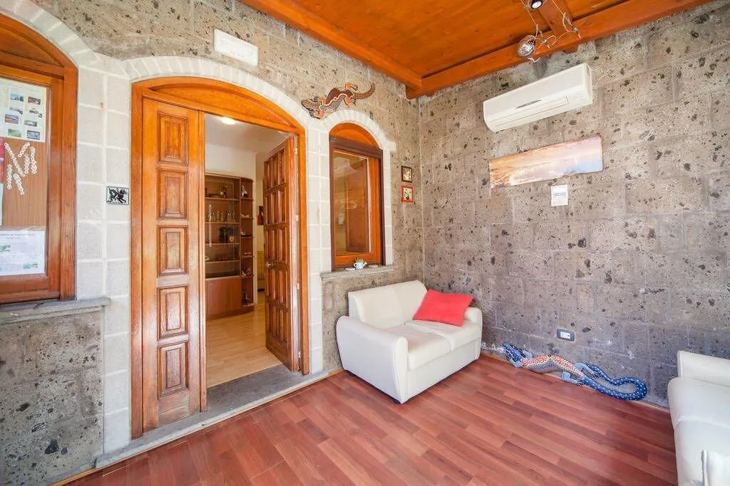 Lobby, Villa De Angelis, Naples