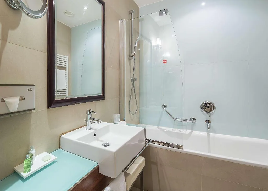 SINGLE STANDARD Room, NH Collection Milano Touring, Milan