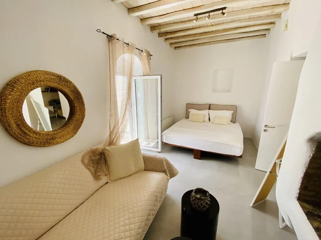 Room, Flaskos Suites, Mykonos