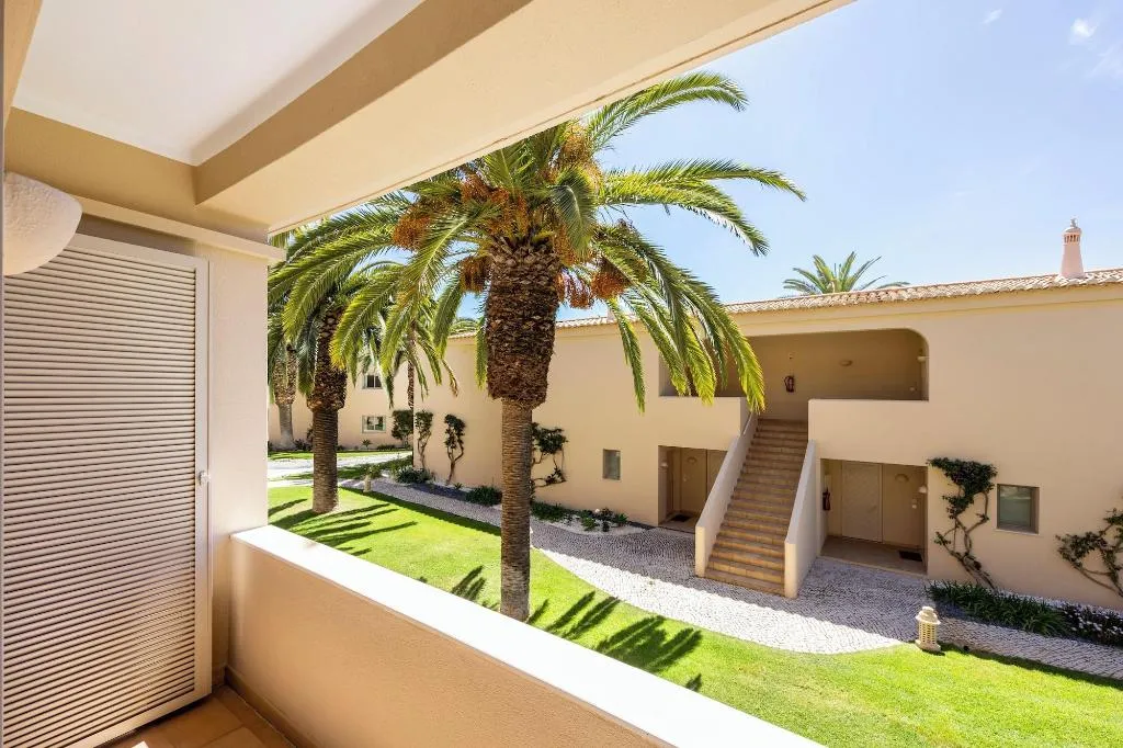 Room, Vila Palmeira, Algarve