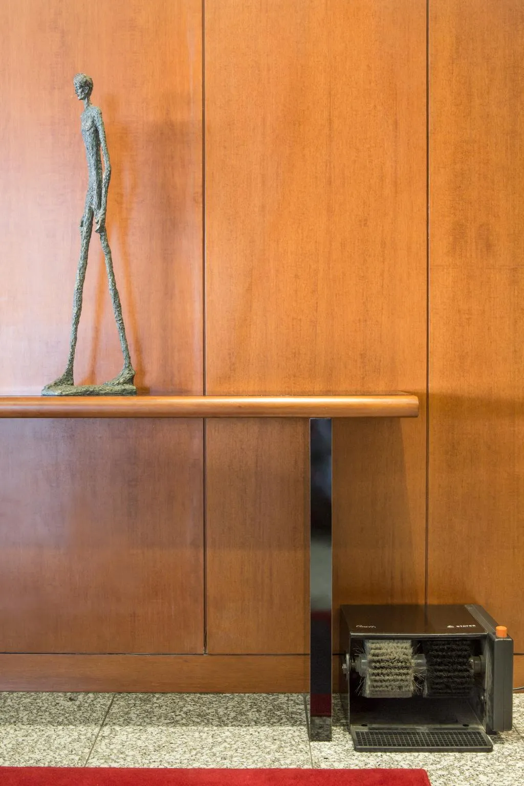 Lobby, 3K Madrid, Lisbon