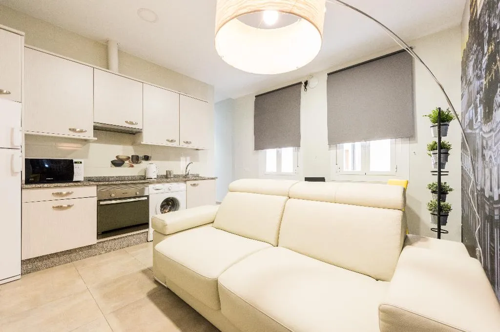 APARTMENT CAPACITY 4 ONE BEDROOM Room, Smartr Chueca, Madrid