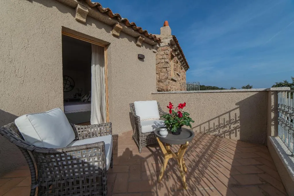 DOUBLE SUPERIOR SEA VIEW Room, Hotel Borgo Smeraldo, Olbia