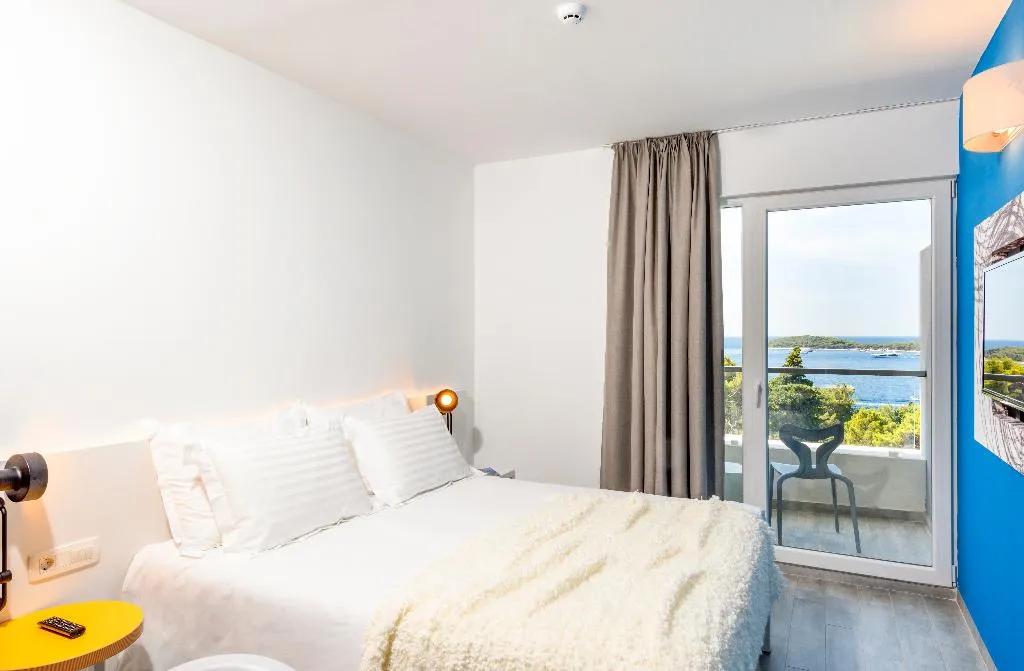 DOUBLE SUPERIOR SEA VIEW Room, Pharos, hvar bayhill hotel, Split