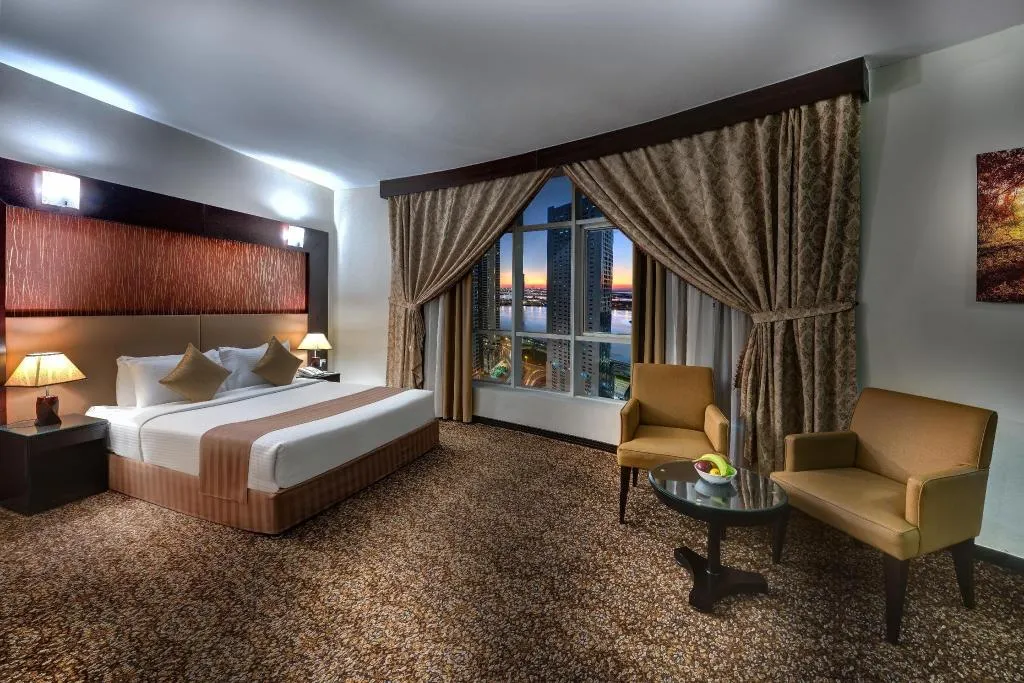 Room, Aryana, Dubai