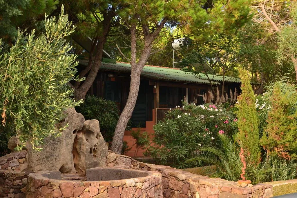 CHALET CAPACITY 3 Room, Torre Del Porticciolo Camping - Village - Gampling, Alghero