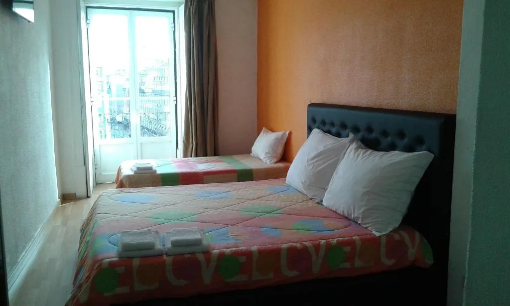 Room, Pensão Beira Minho, Lisbon