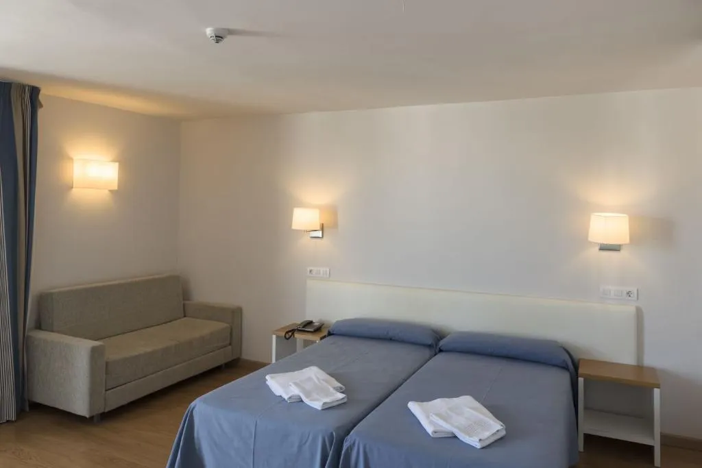 Room, Playa Azul, Menorca
