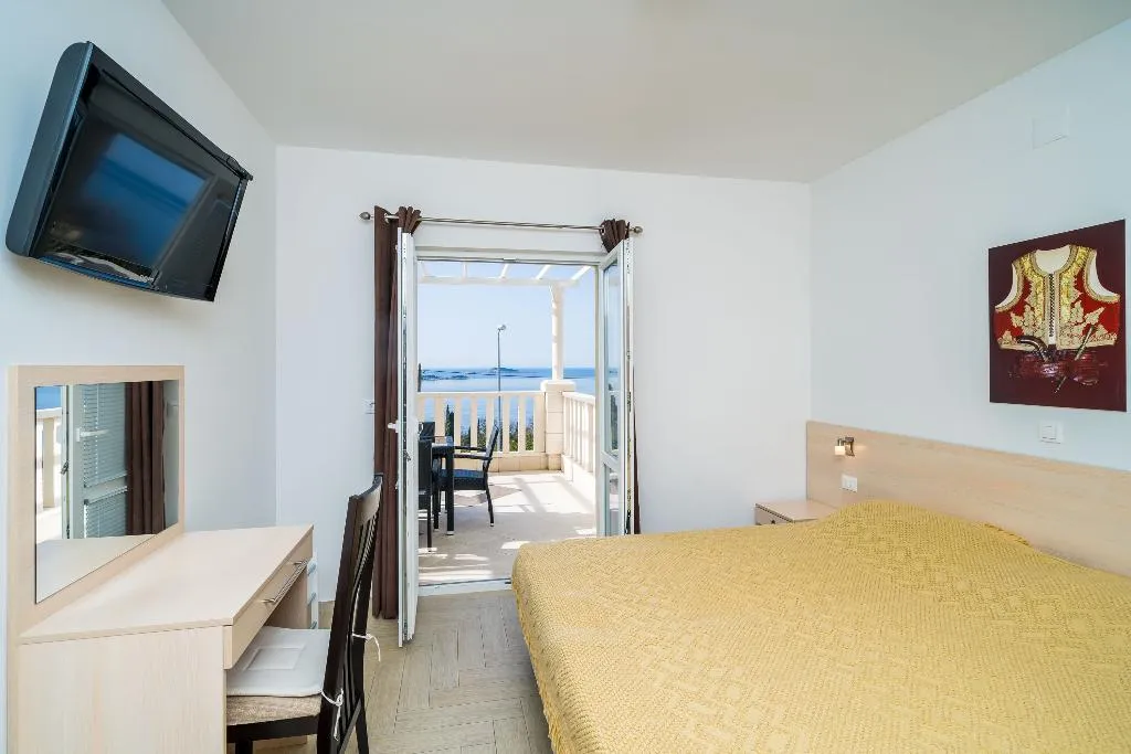 APARTMENT TWO BEDROOMS WITH TERRACE Room, Villa Samba, Dubrovnik