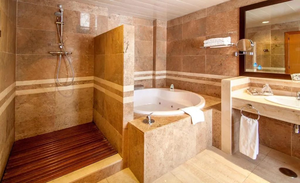 JUNIOR SUITE QUEEN SIZE BED Room, Catalonia Majorica, Majorca
