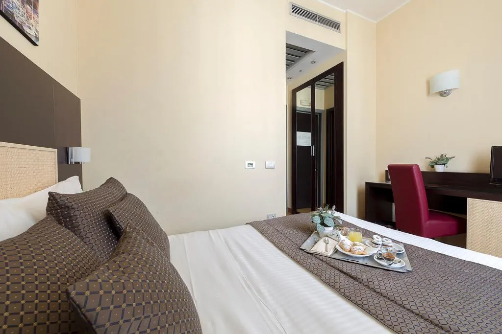 DOUBLE ECONOMY Room, Naples, Naples