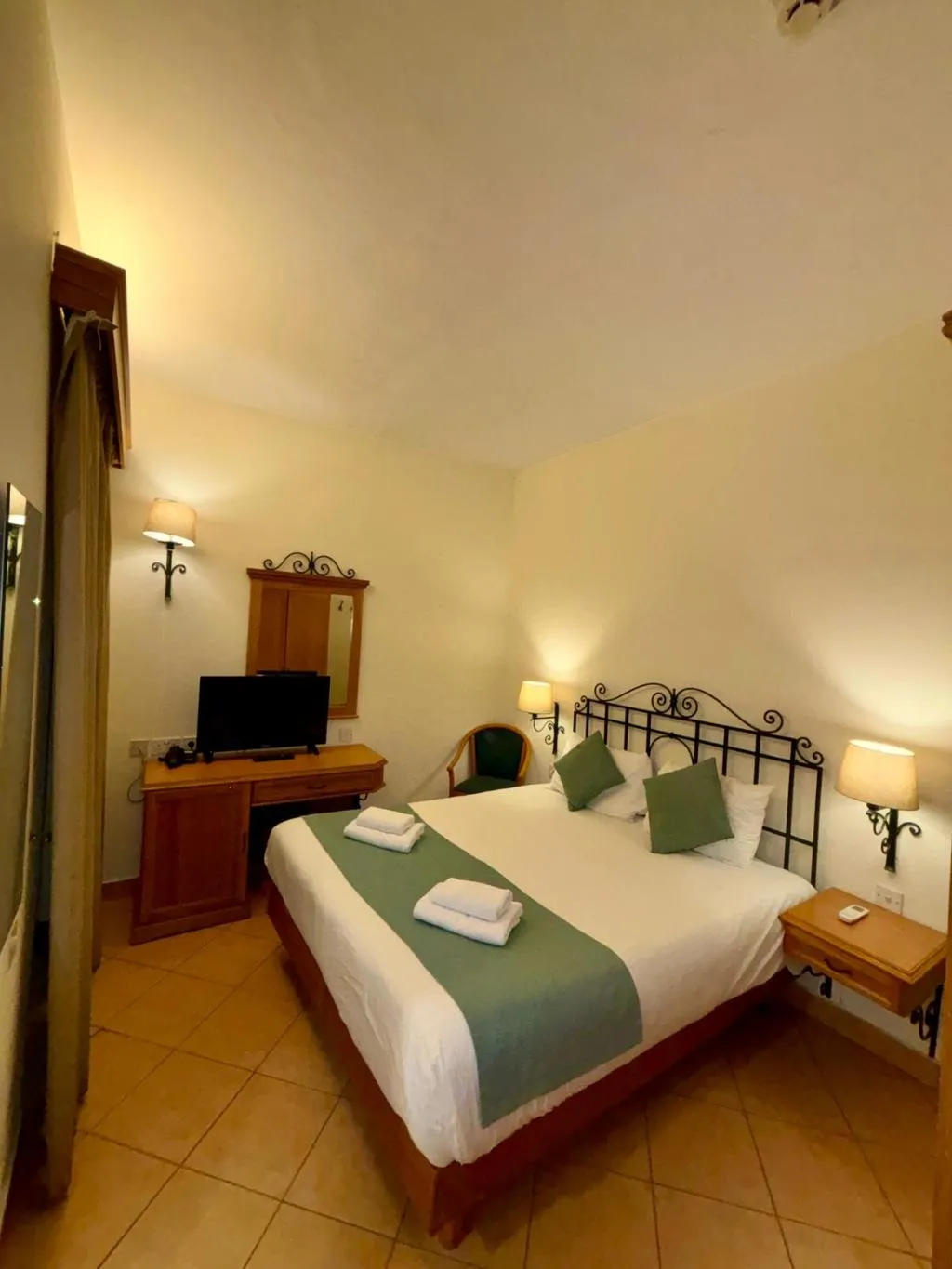 DOUBLE STANDARD Room, Hotel Kennedy Nova, Malta