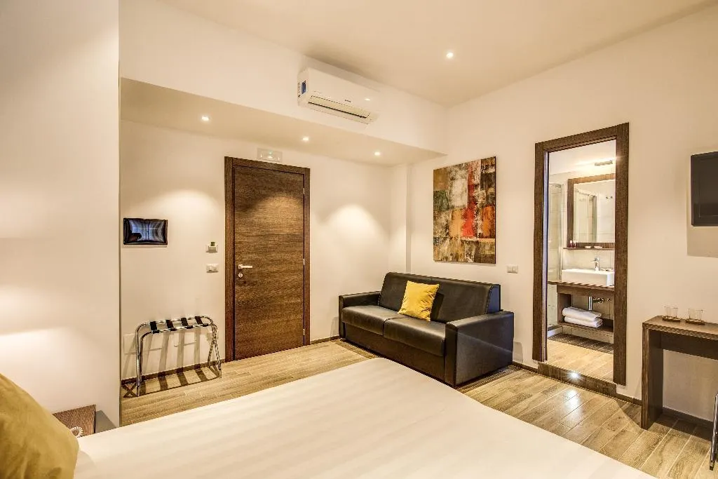 QUADRUPLE ANNEX Room, Rome Garden, Rome