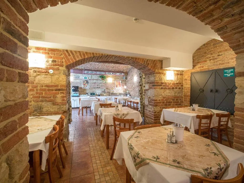 Restaurant, Alton Prague, Prague
