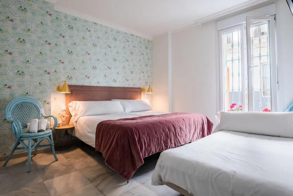Room, Jardin de La Alameda, Seville
