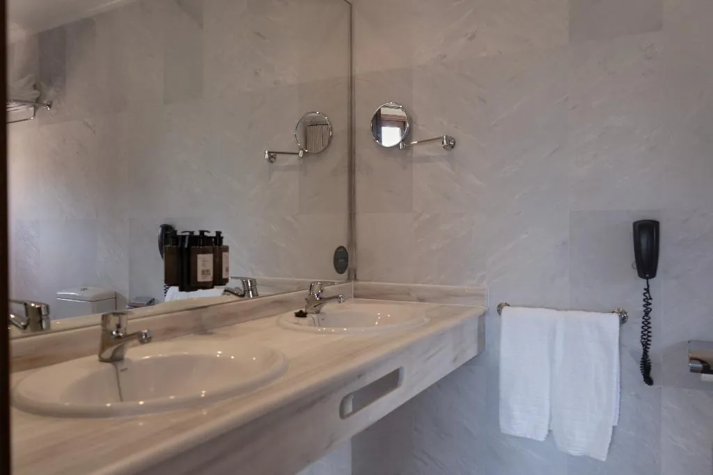 JUNIOR SUITE STANDARD Room, Hotel Maristel, Majorca