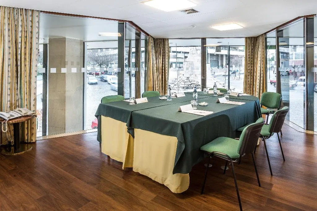 Conferences, Holiday Inn Lisboa, Lisbon