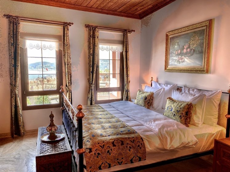 Villa Ephesus, Izmir
