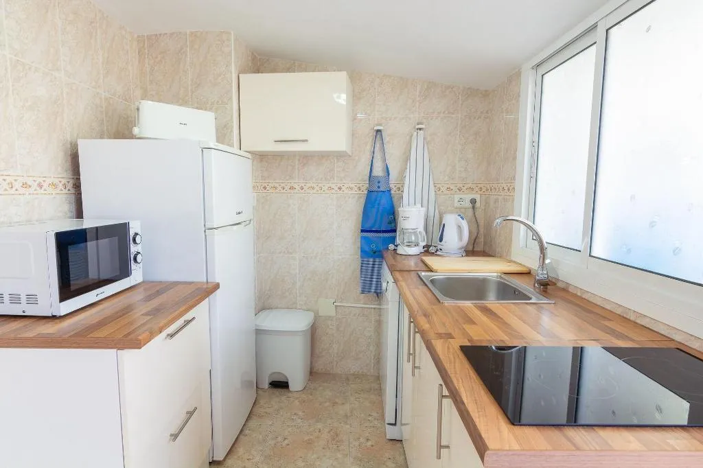 Room, Hostal Luna De Nerja, Costa Del Sol