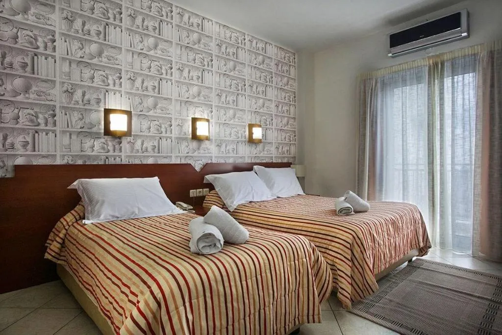 TRIPLE STANDARD Room, City Life Port Hotel, Crete