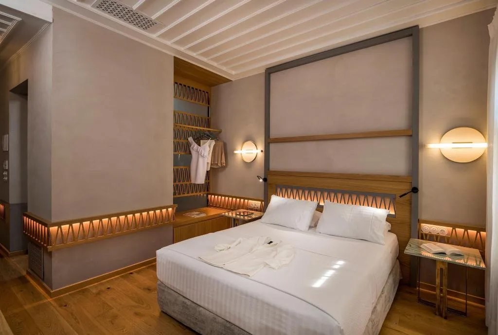 DOUBLE CLASSIC QUEEN BED Room, Scala De Faro, Crete