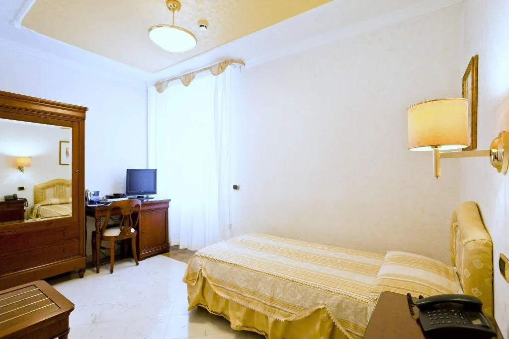Room, Mariano Iv Palace Hotel, Cagliari