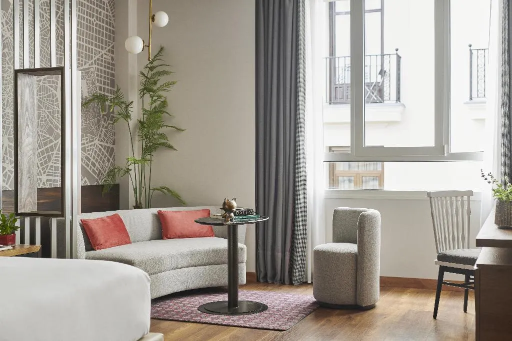 Room, Hyatt Centric Gran Via Madrid, Madrid