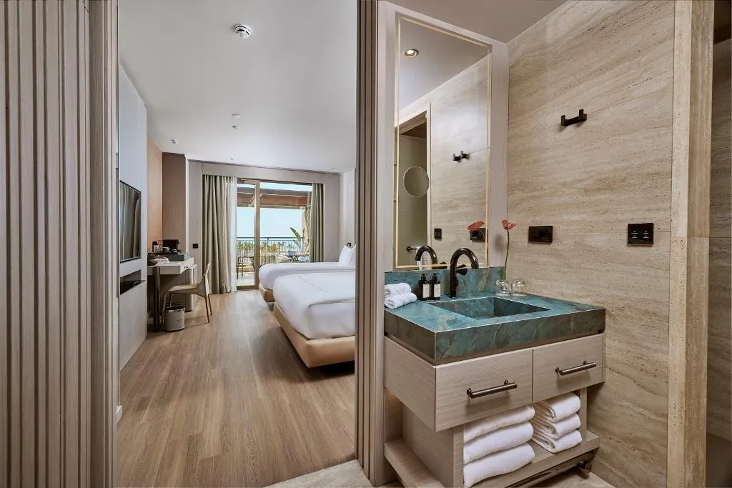 TRIPLE WITH JACUZZI Room, Lusso Sorgun, Antalya