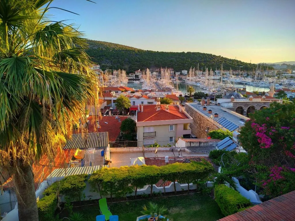 General view, Yalcin Hotel, Izmir