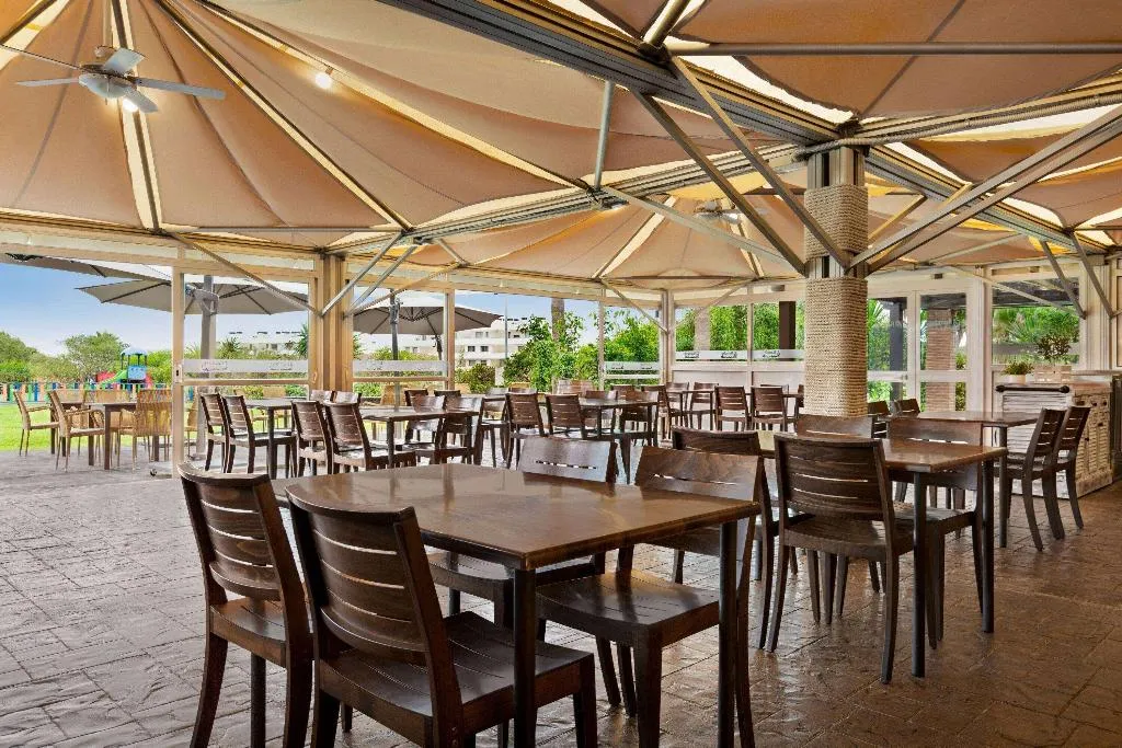 Restaurant, Wyndham Grand Costa del Sol, Costa Del Sol