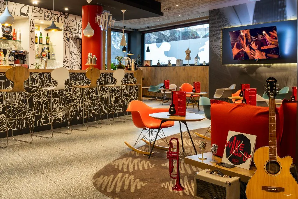 Bar, Ibis Madrid Aeropuerto Barajas, Madrid