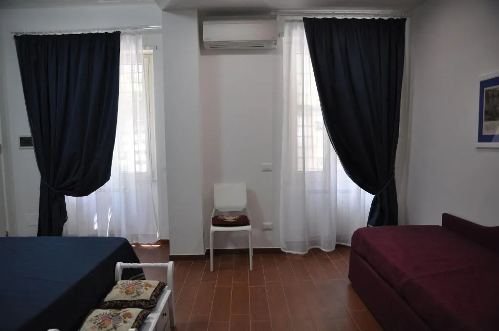 Room, B B Five Roma, Rome