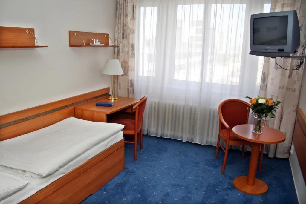 SINGLE STANDARD Room, ILF Hotel Prague, Prague