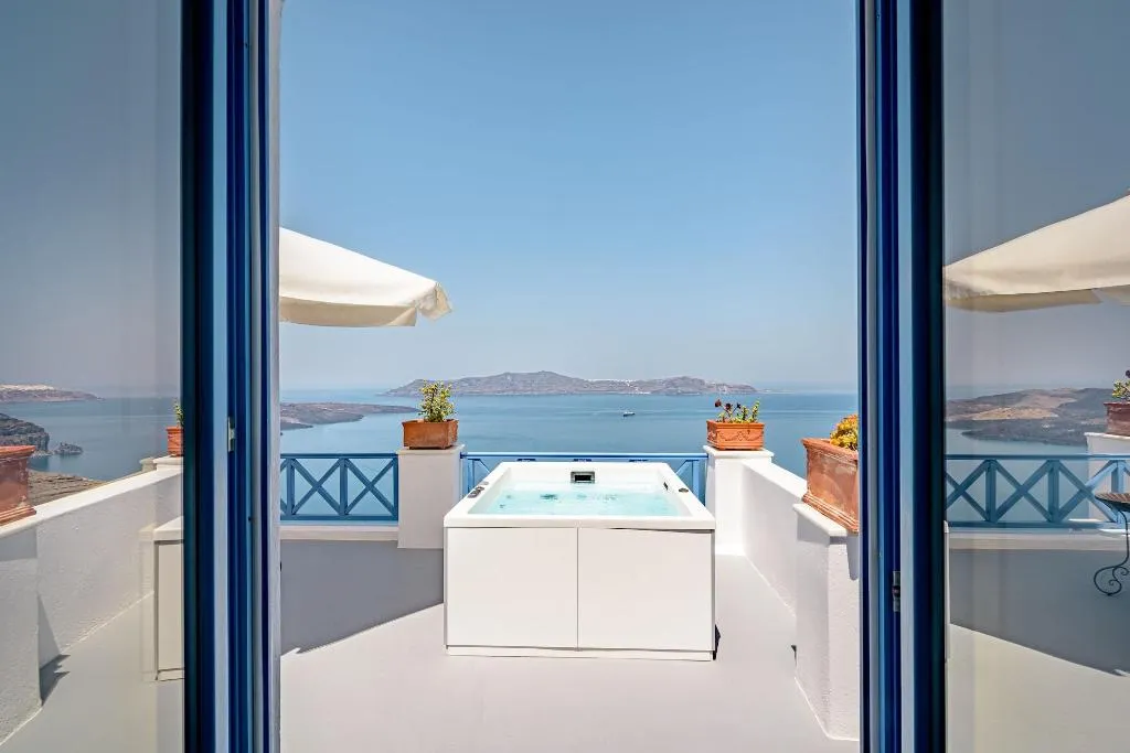 Room, Golden Grey Goose, Santorini