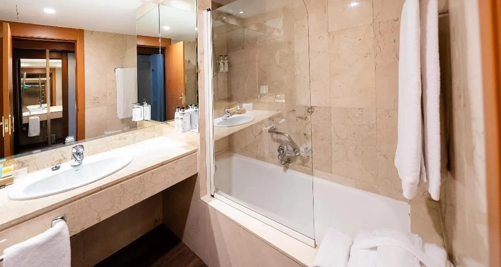 Room, Best Western Premier CMC Girona, Costa Brava