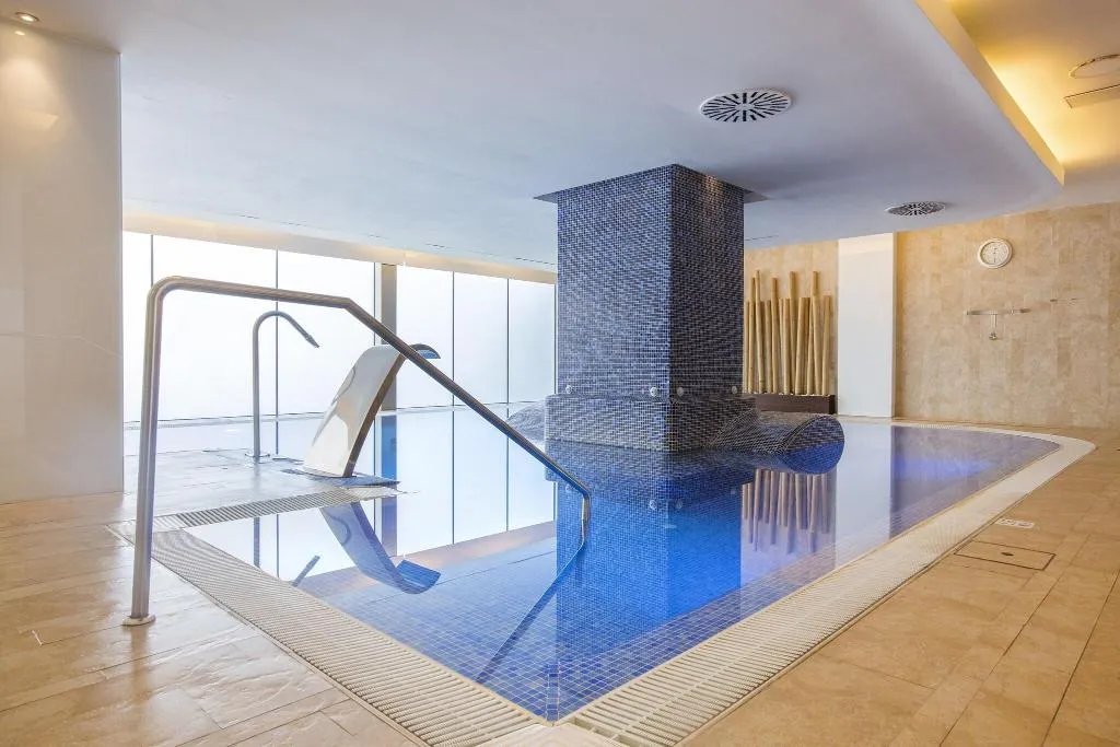 Pool, Hipotels Cala Millor Park, Majorca