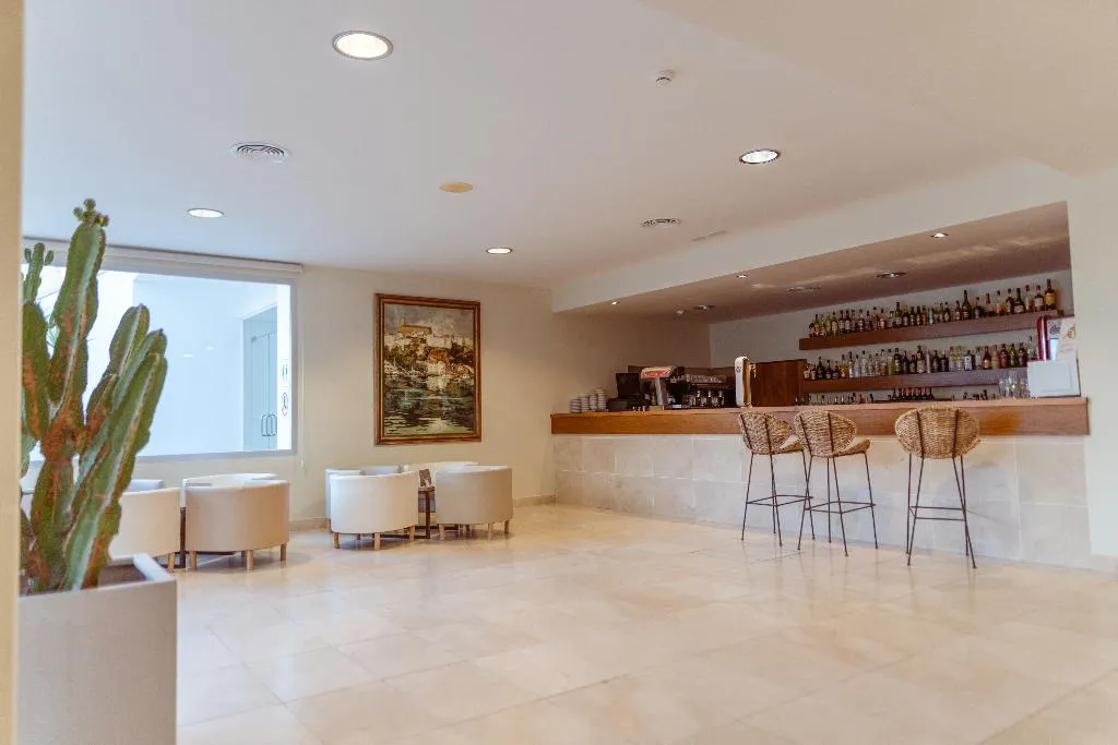 Bar, Minura Cala Galdana & Apartamentos d´Aljandar, Menorca