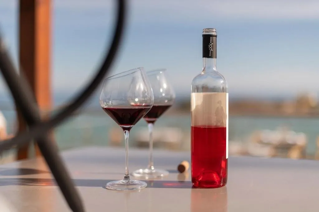 Bar, High Beach White, Crete
