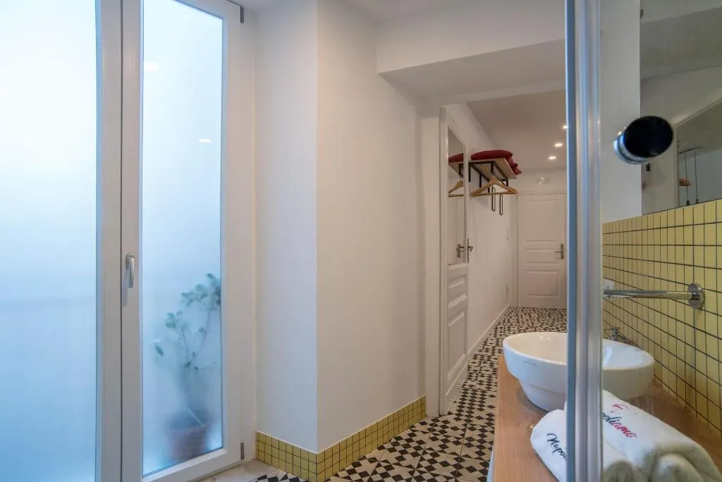 Room, Napoliamo Guest House, Naples