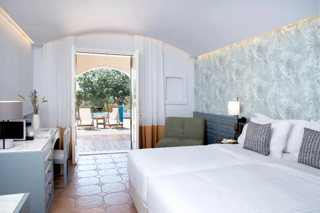 BUNGALOW WITH PRIVATE POOL Room, Zeus Eretria Resort, Athens