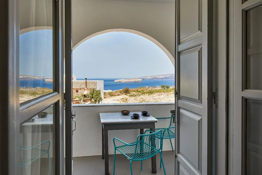 SUITE HONEYMOON Room, Symmetry Suites, Santorini