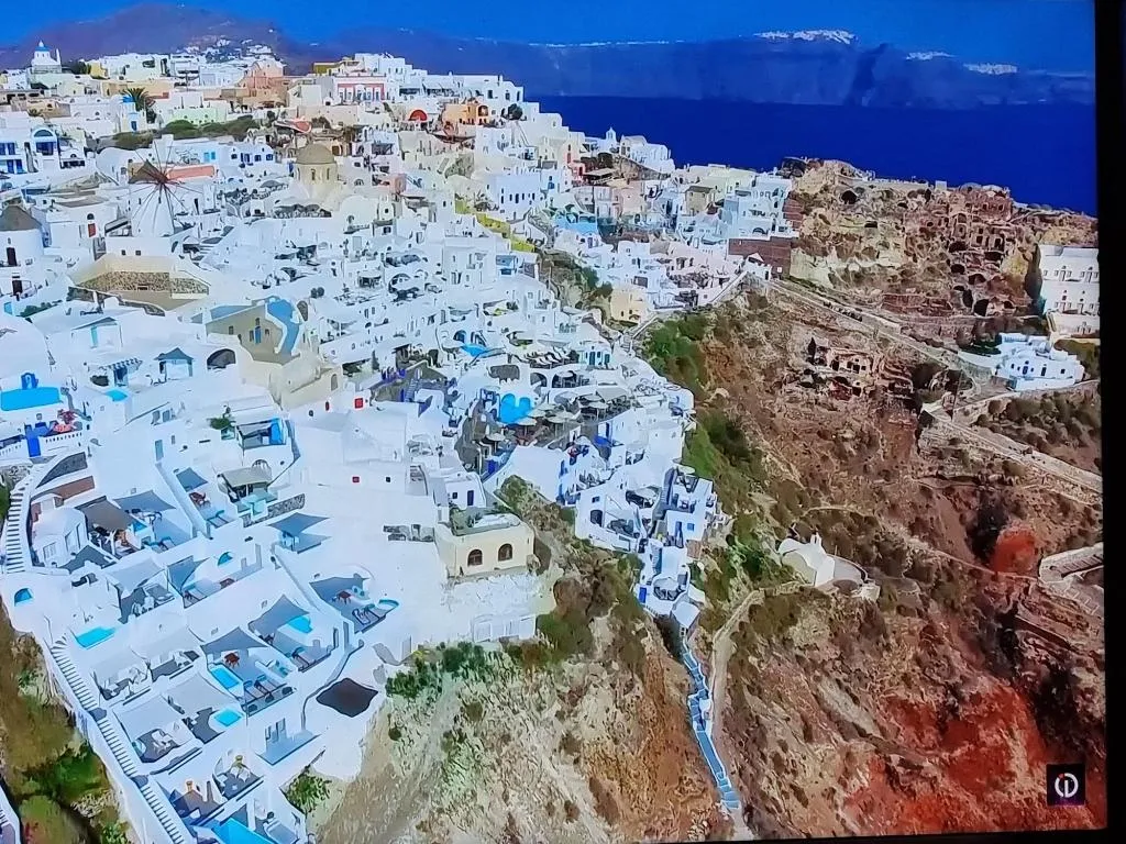 Sports and Entertainment, Pleasure Beachside Studios, Santorini