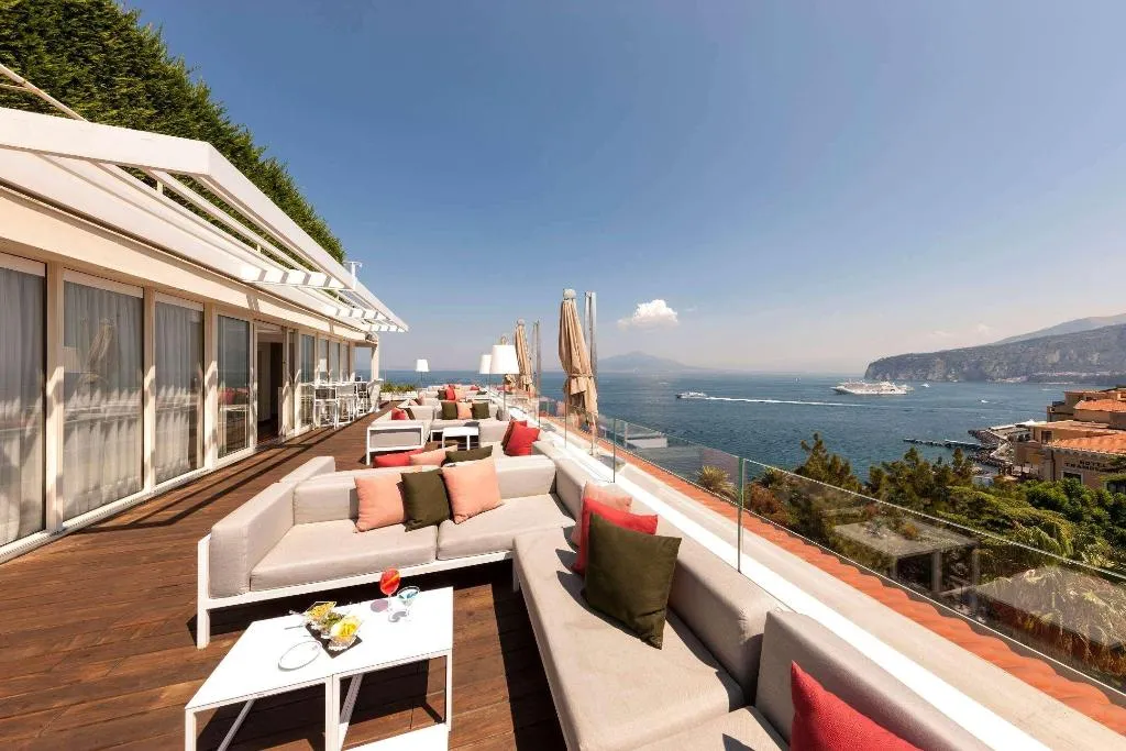 Bar, Continental, Naples