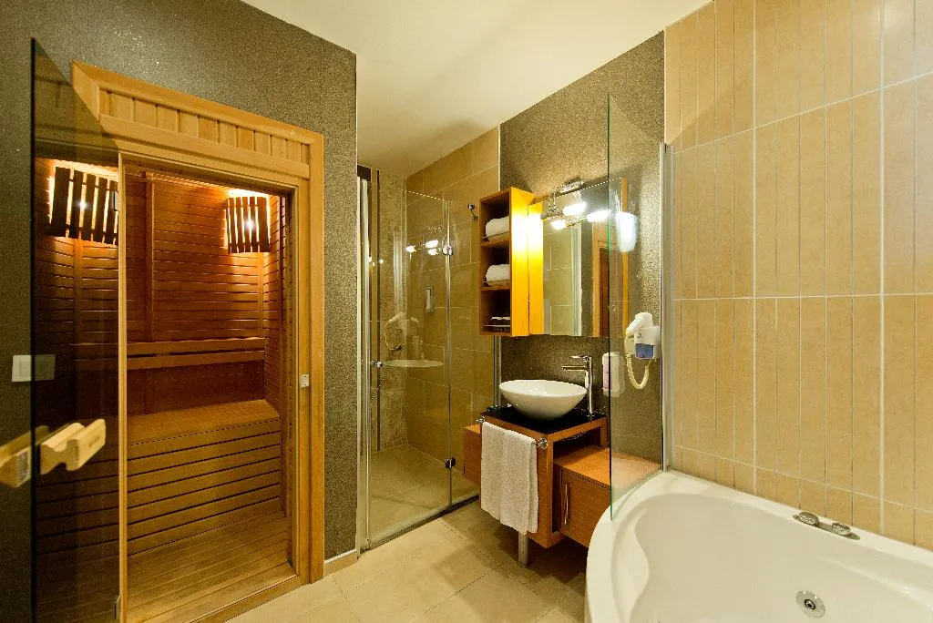 SUITE POOL VIEW Room, Flora Garden Beach Side, Antalya
